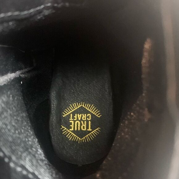 TRUE CRAFT Black Western the Winnie
Ankle Bootie size 8 - Picture 4 of 7